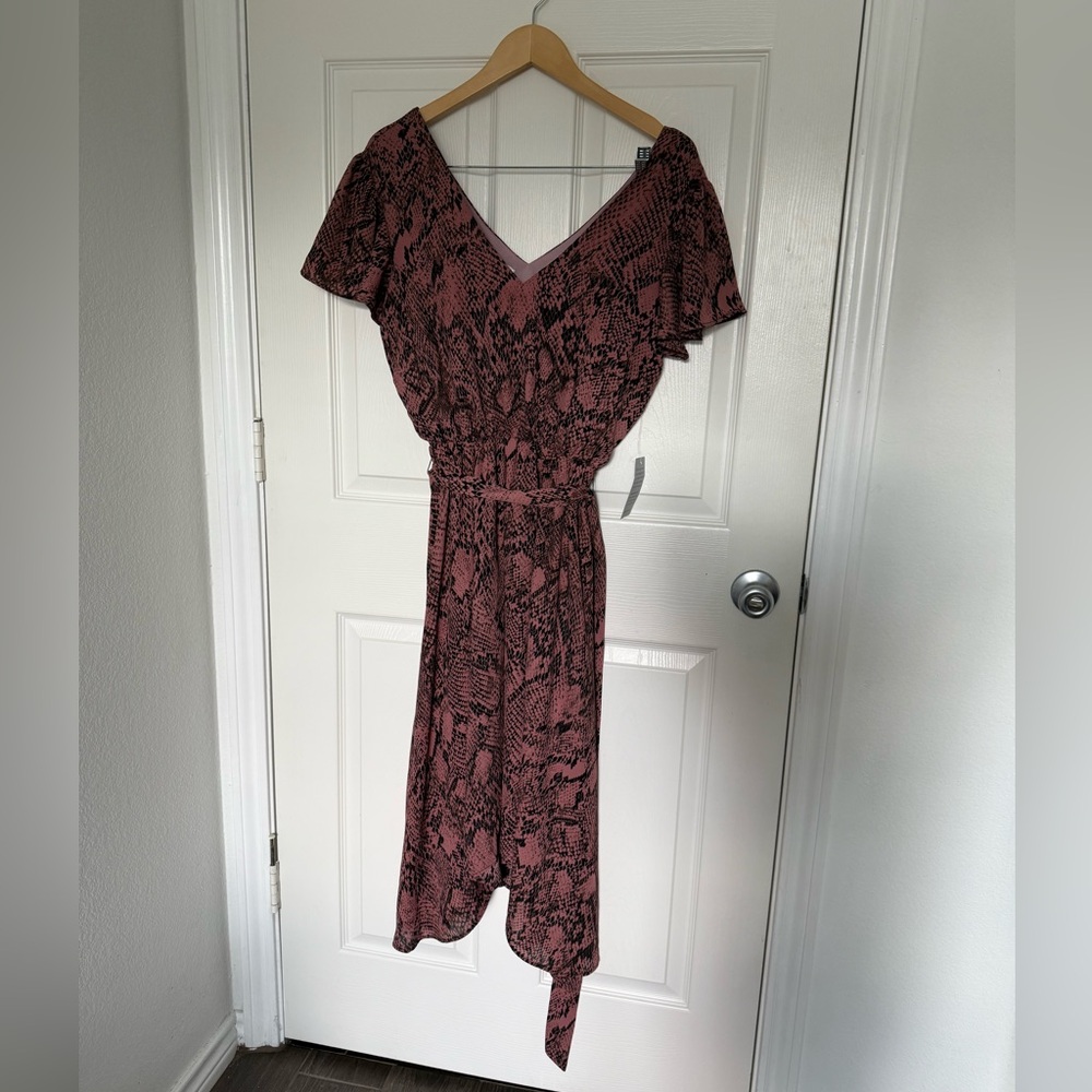NWT The Vanity Room Nordstrom Snakeskin Dress Handkerchief Hem Pink Small